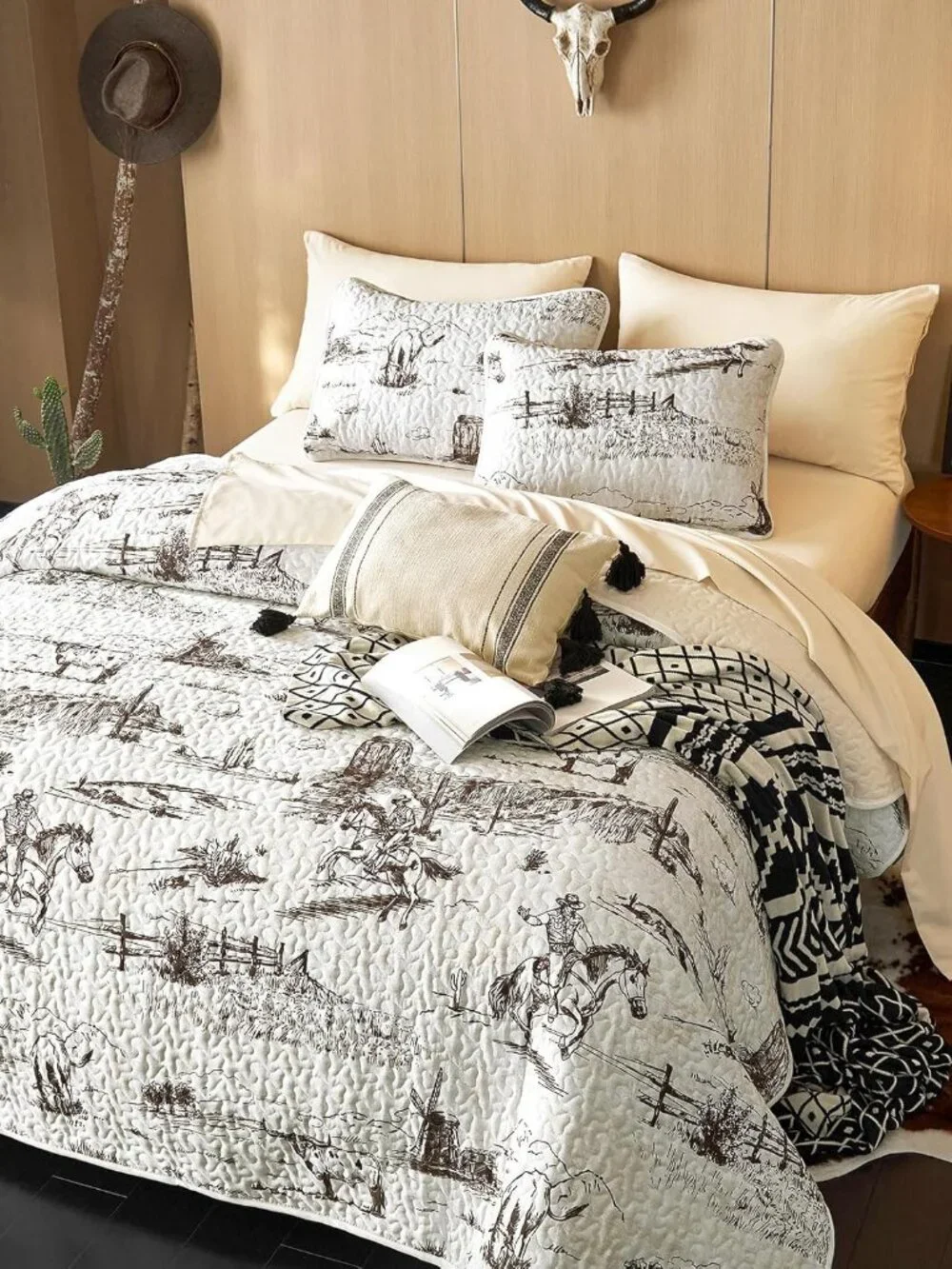 Beige Western Cowboy Quilt Set - 3-Piece Rustic Bedspread
